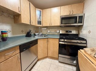 140 Kenrick St APT 21, Brighton, MA 02135