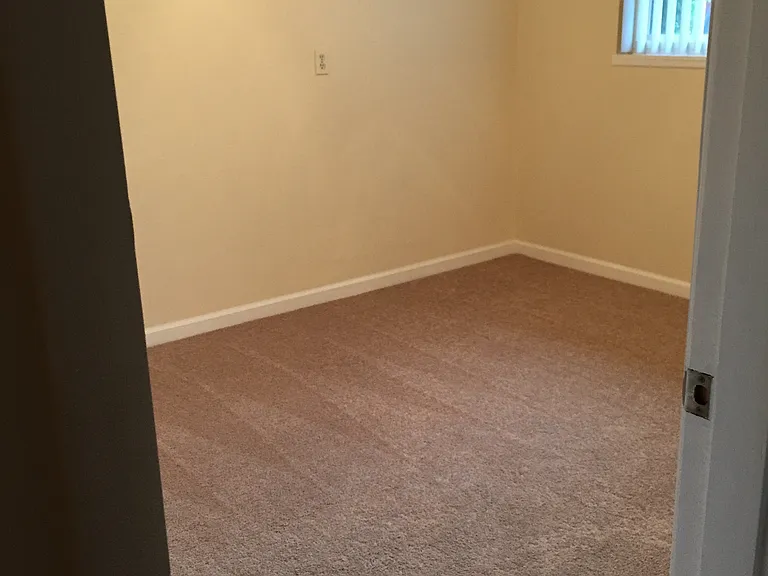 3236 Camelot Dr — Photo 16