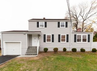 166 Concord Rd, Yonkers, NY 10710