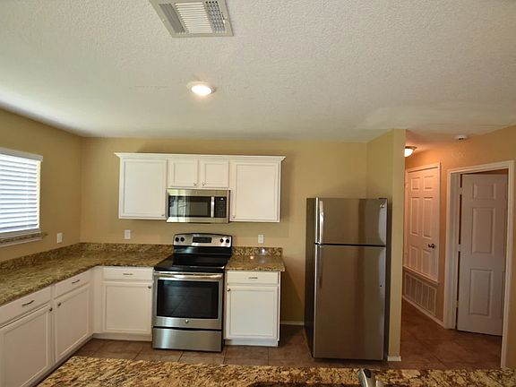 3rd image of 8110 Colwick Ln