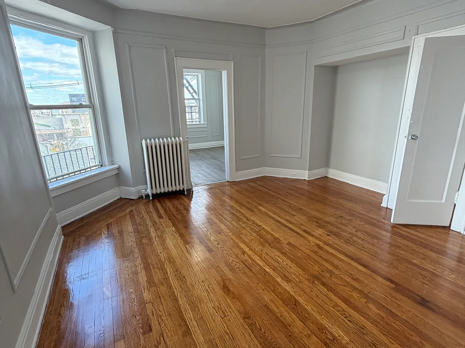 1011 East Jersey Street — Photo 4
