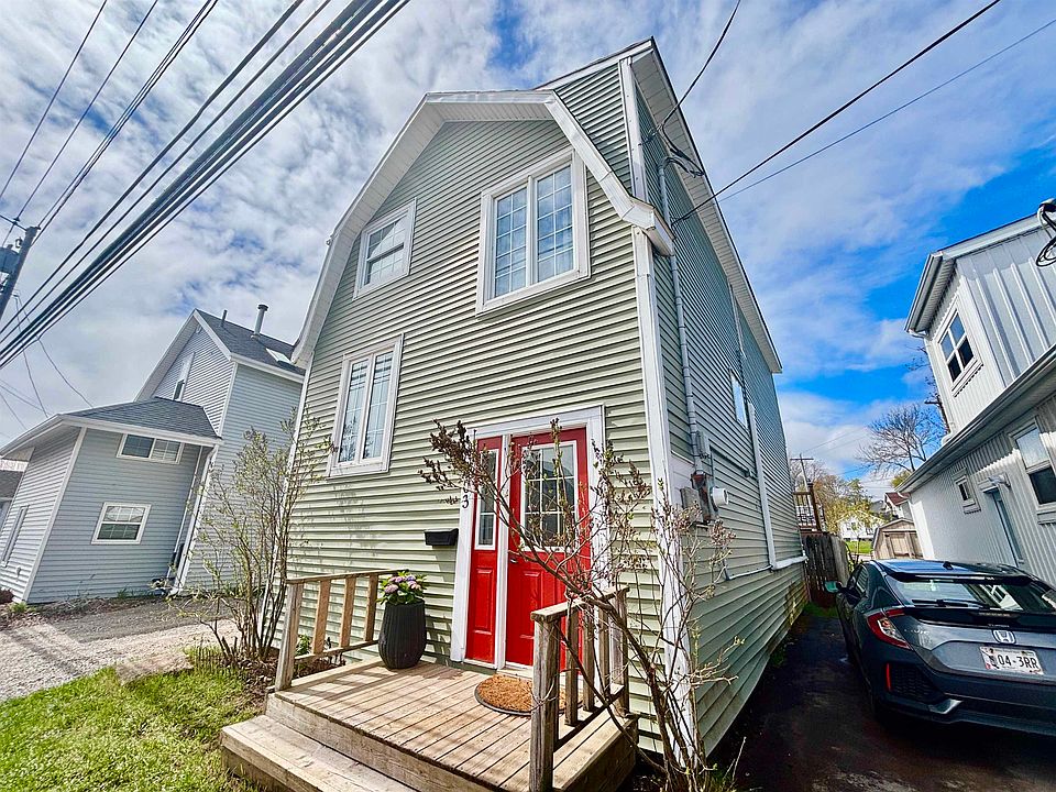 1st image of 403 Queen St