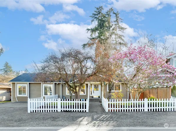 216 106th Avenue SE, Bellevue, WA 98004