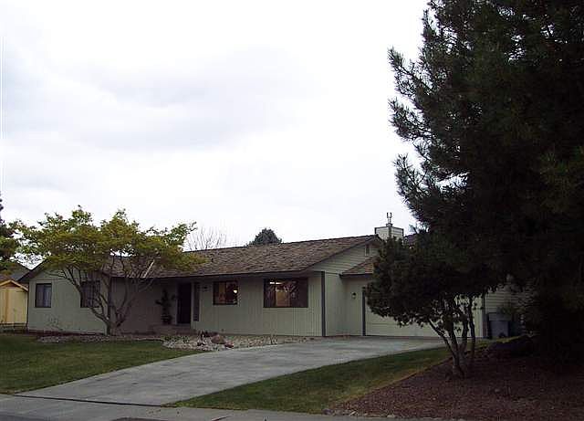 1st image of 183 W Greenview Dr