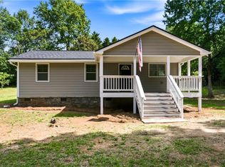 108 Upland Dr, Maysville, GA 30558