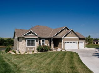 3624 Vanesta Dr, Manhattan, KS 66503