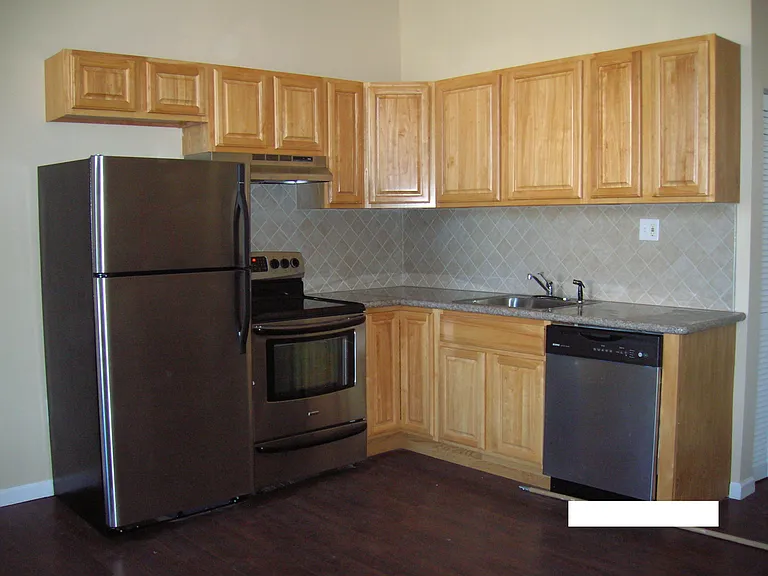 109 S 21st St #4 — Photo 26