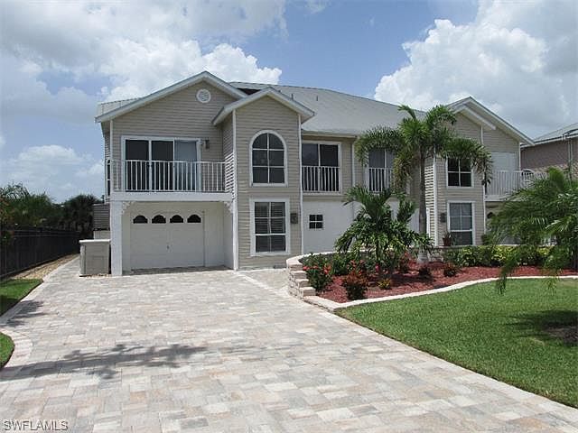 1st image of 12180 Siesta Dr #8