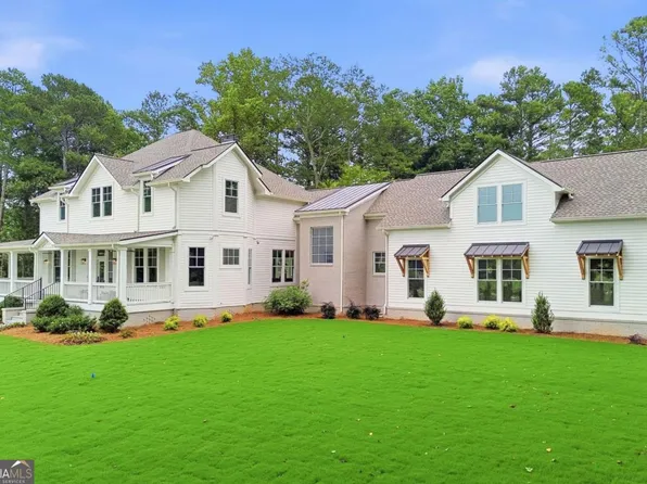 270 Windsor Dr SW, Marietta, GA 30064