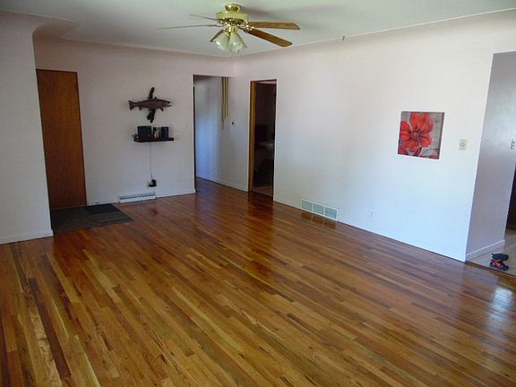 4th image of 1165 N 11th St