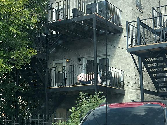2nd image of 2949 W Arthington St Floor 1