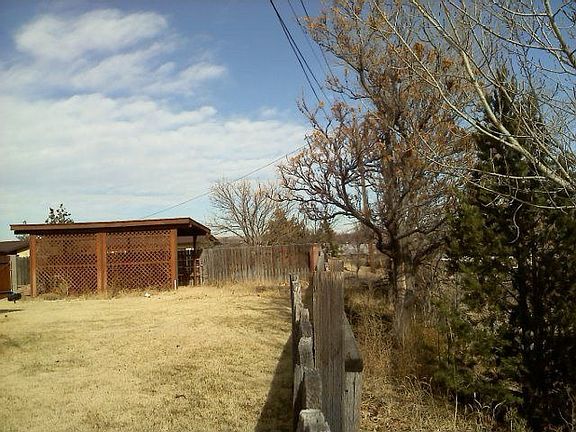 3rd image of 7 Cactus Dr