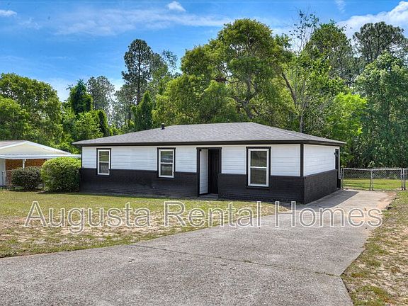 2nd image of 3638 Madrid Dr N