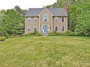 4 Henry Ln, Franklin, MA 02038