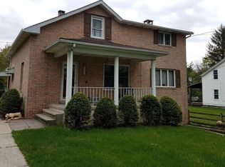 1472 Sunbury Rd, Pottsville, PA 17901