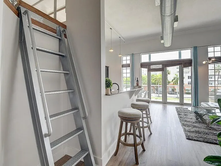 185 NE 4th Ave #210 — Photo 11