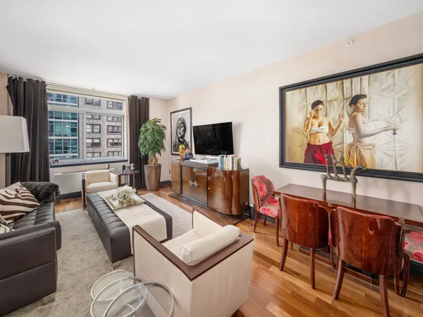 212 East 57th Street 5C image 1 of 9