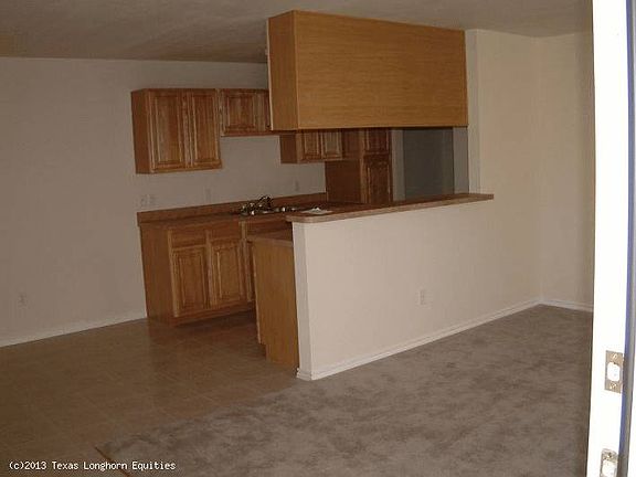 5th image of 8159 Marydean Ave