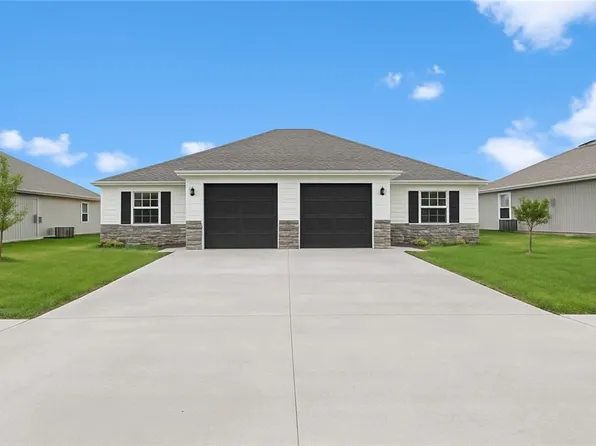 641 Fall Meadow Ln #643, Belton, MO 64012