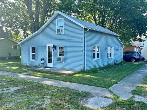 302 W Rings St, West Unity, OH 43570