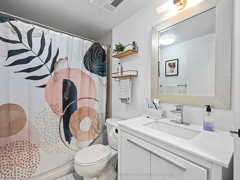 233 Carlaw Ave #814 — Photo 20