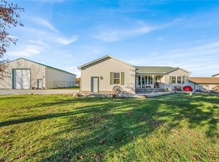 9847 Cable Line Rd, Diamond, OH 44412