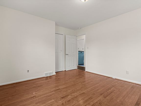 4th image of 15705 Champaign Rd