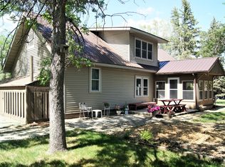 83 W Lake Dr, Ellendale, ND 58436