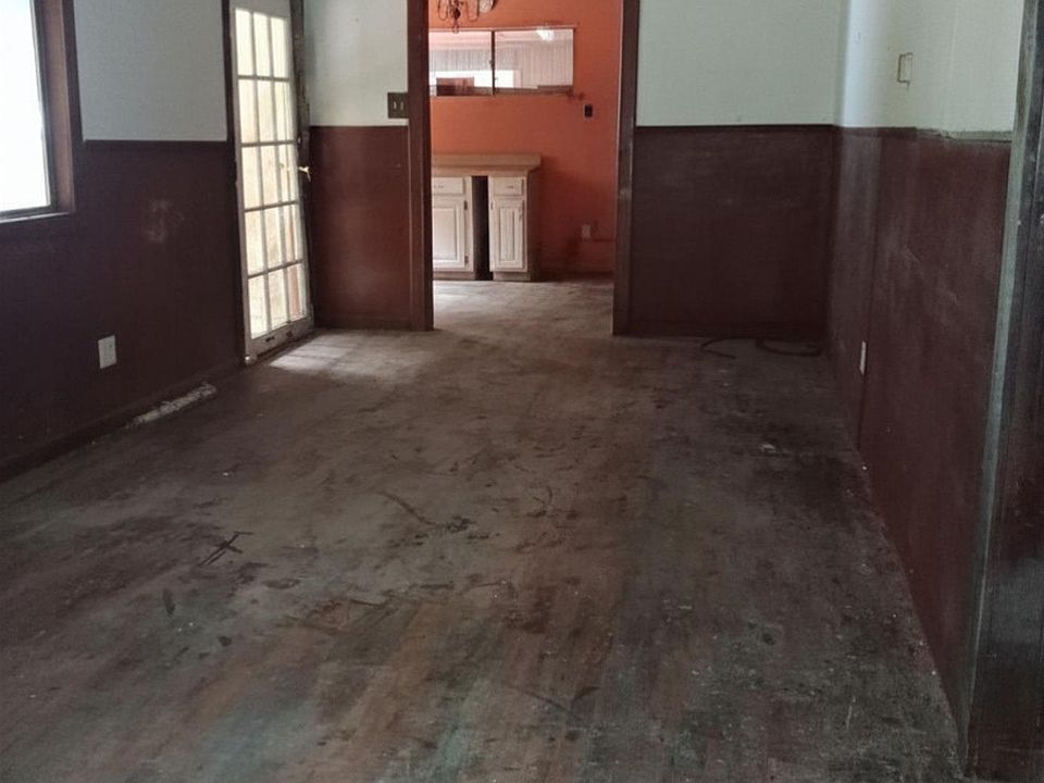2nd image of 420 S Highland Dr