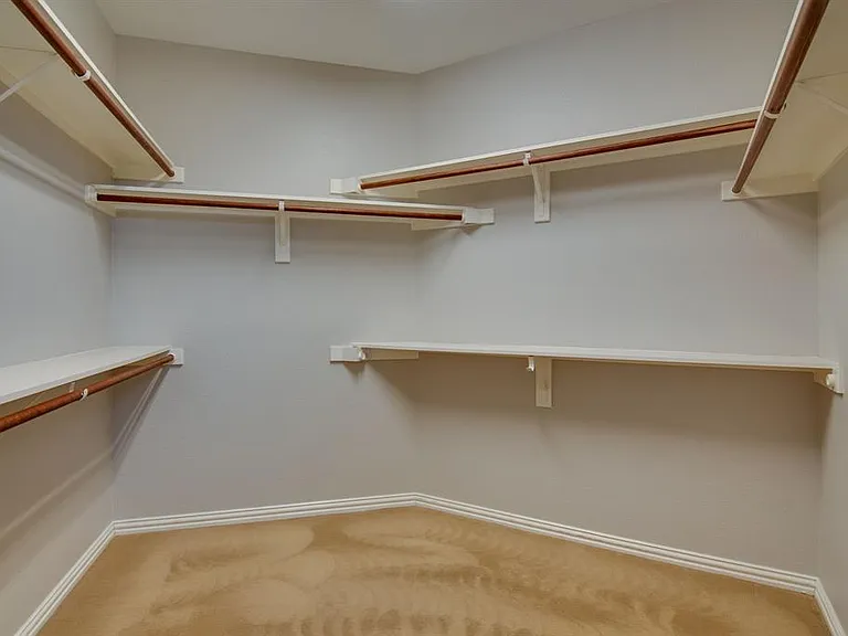 2212 Bayou Ct — Photo 19