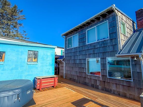 3rd image of 35390 Rueppel Ave