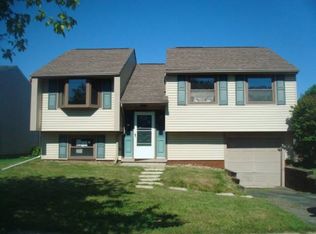 5549 Brook Point Rd, Toledo, OH 43611