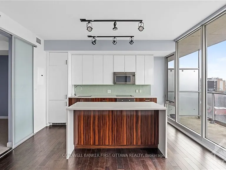 300 Lisgar St #907 — Photo 9