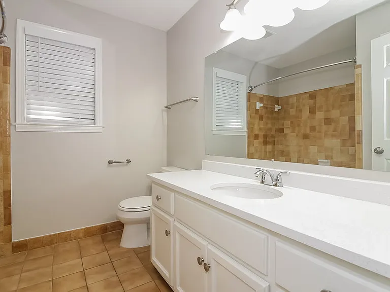 2224 Burlingate Dr — Photo 14