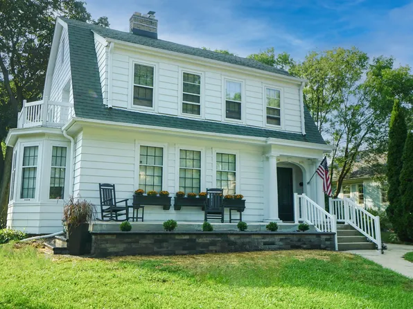 2151 N 73rd St, Milwaukee, WI 53213