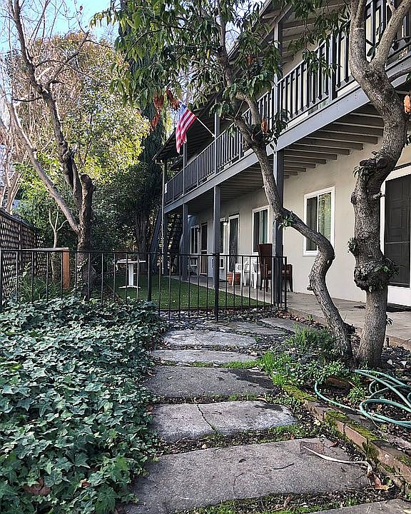 2nd image of 1431 22nd St