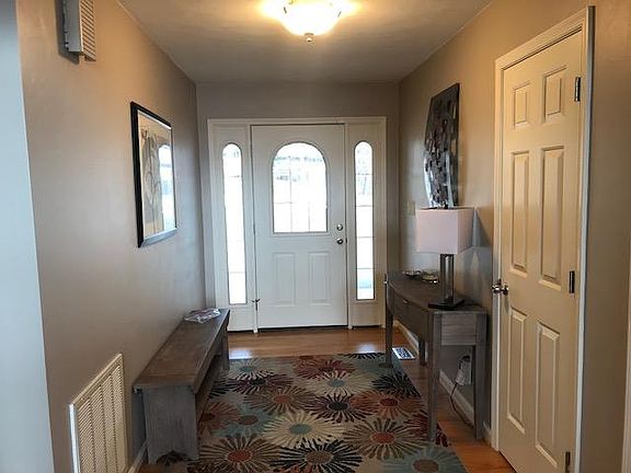 4th image of 107 Dogwood Ln
