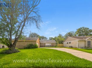 11722 Steamboat Springs Dr, Houston, TX 77067