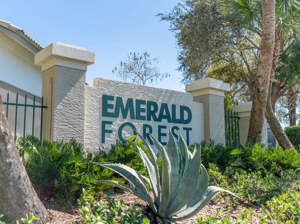963 Red Parrot Ln, Wellington, FL 33414