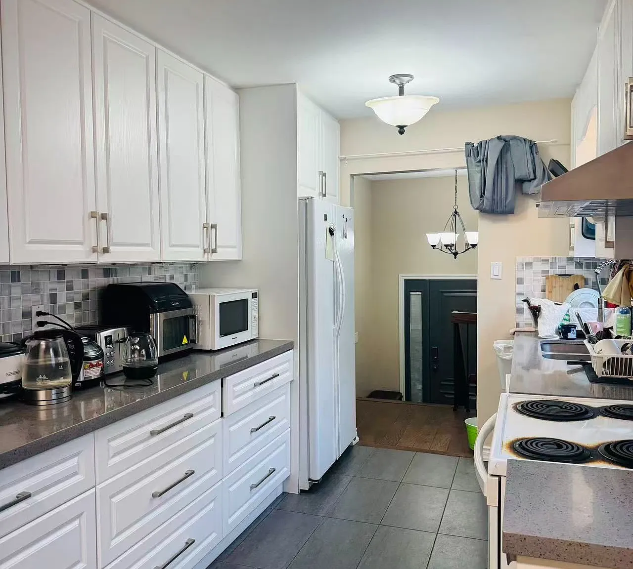 3 bed, $3,200 — Photo 4