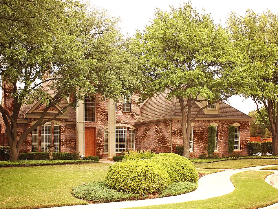 1st image of 2418 Spyglass Hill Ct