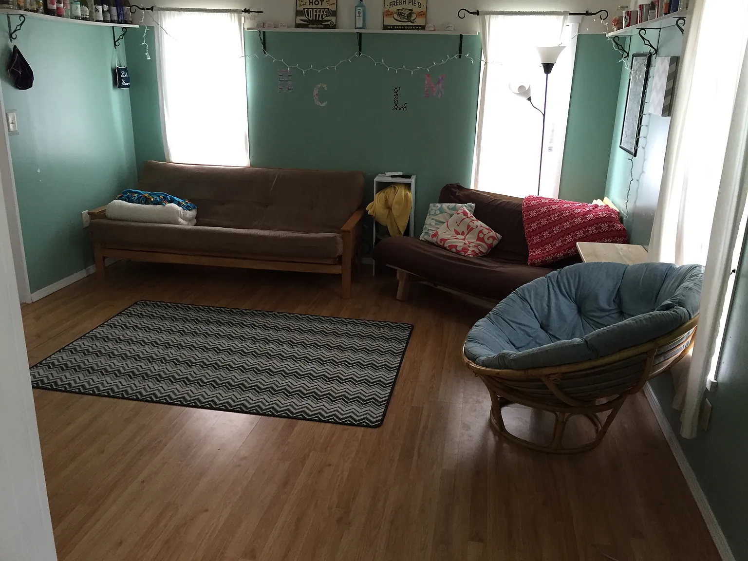 5 bed, 2500 sqft, $2,125 — Photo 4