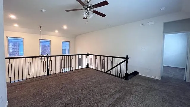 2405 Larimar Dr — Photo 10