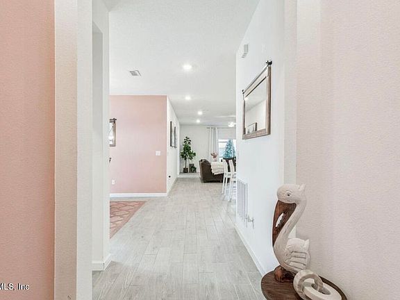 4th image of 84651 BALSAM Court