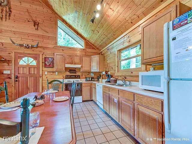 The kitchen has it all