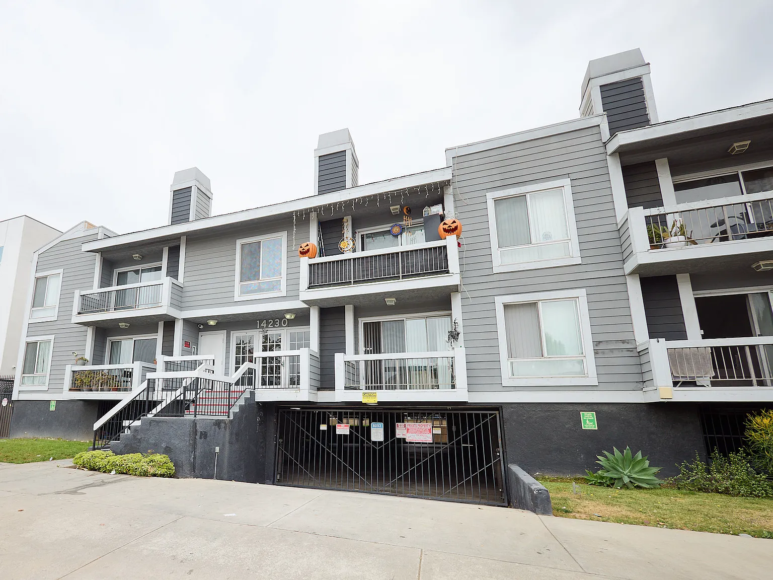 Victory Apartments — Photo 1
