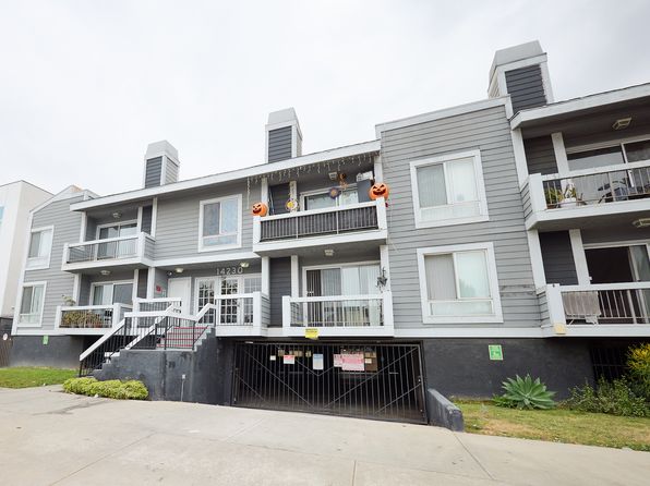 14230 Victory Blvd APT 102