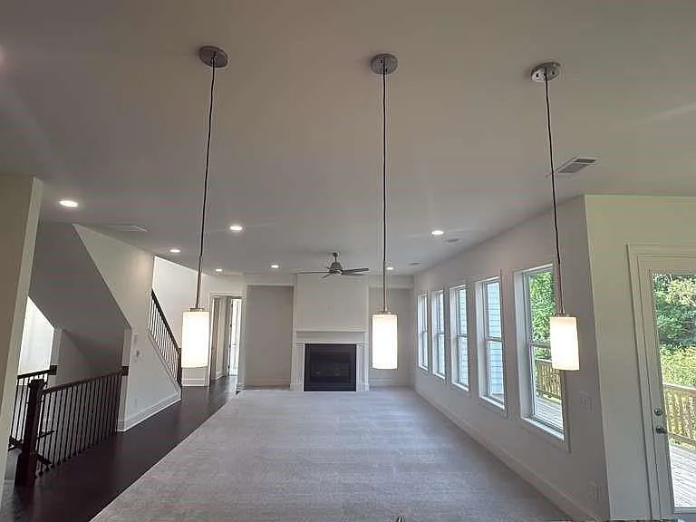 5365 Travers Ln — Photo 14