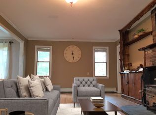 21 E Bartlett Rd, Middle Island, NY 11953