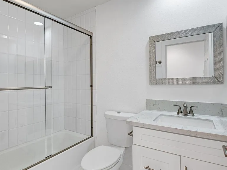 81258 Avenida Esmeralda — Photo 12